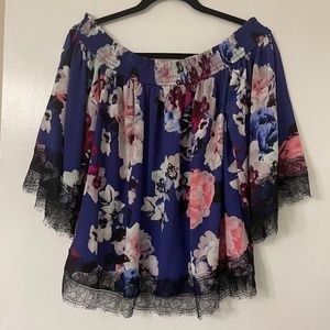 New Jennifer Lopez Top Women's Large Multicolor Floral Cold Shoulder Bell Sleeve